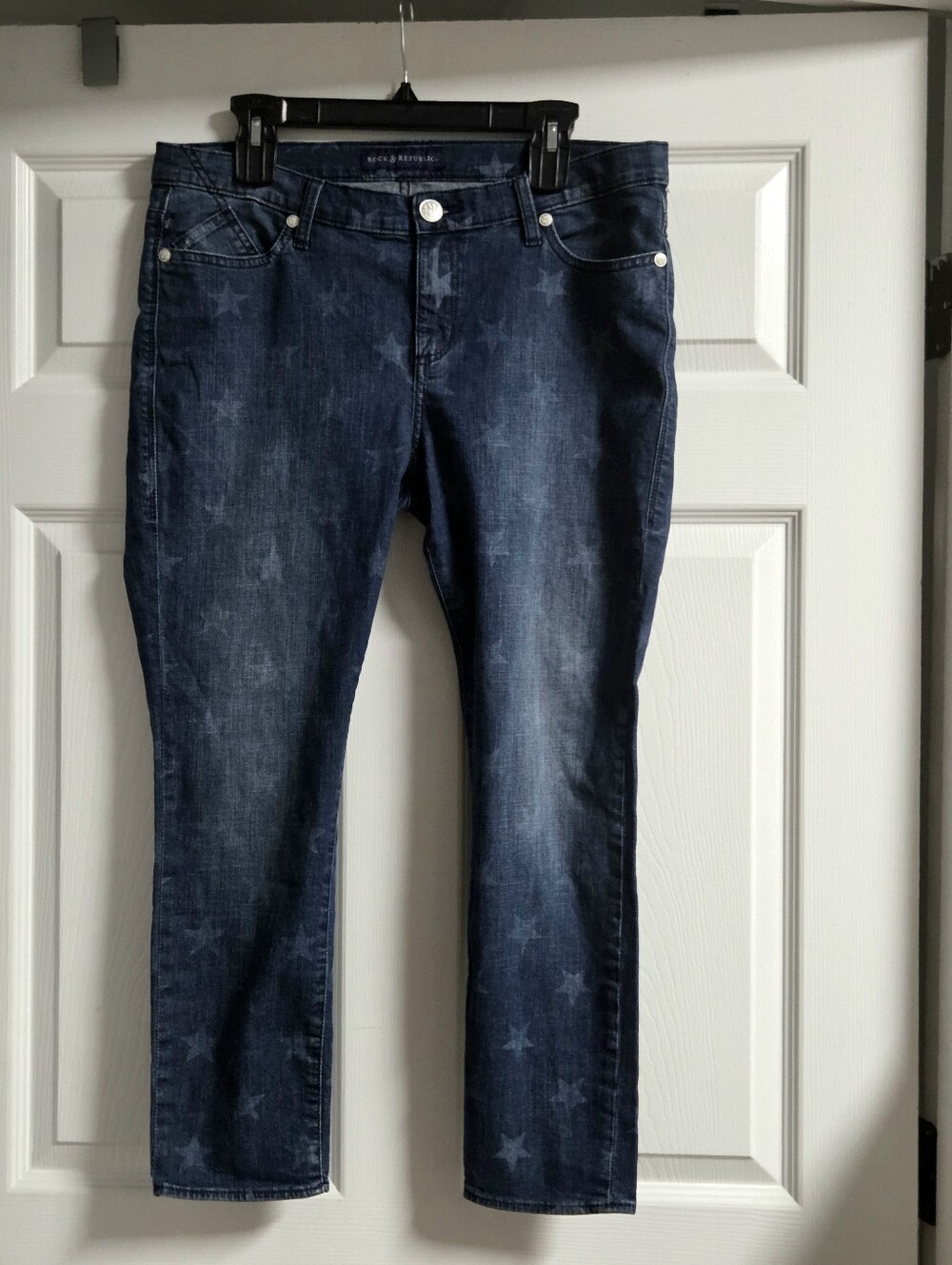 Rock & Republic Navy Skinny Jeans with Faded Star Accent Size 14